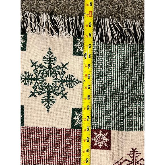 Snowflake tapestry blanket, christmas colors, woven fringe, red green, 42 x 64 - Picture 5 of 6
